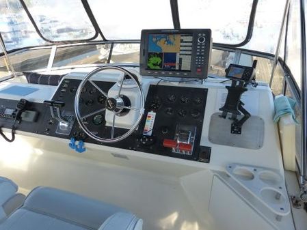 Carver 370 Aft Cabin Motoryacht image