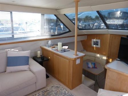 Carver 370 Aft Cabin Motoryacht image