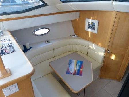 Carver 370 Aft Cabin Motoryacht image