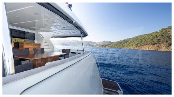 Ferretti Yachts Customline Navetta 26 image