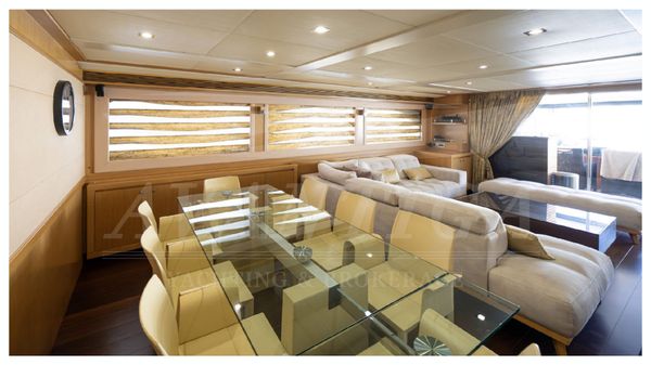 Ferretti Yachts Customline Navetta 26 image