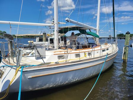 Gulfstar 44 Ketch Electric image