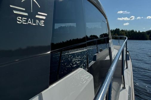 Sealine F430 image