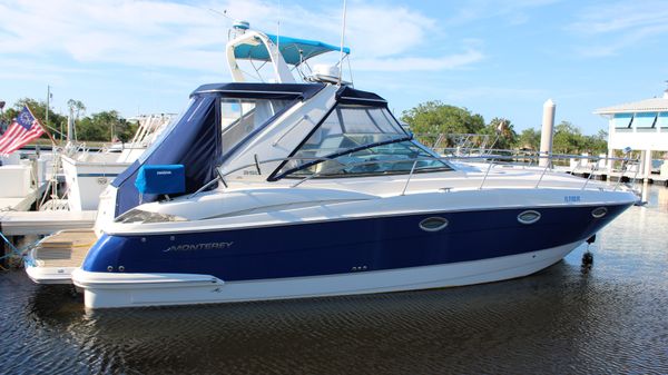 Monterey 350 Sport Yacht
