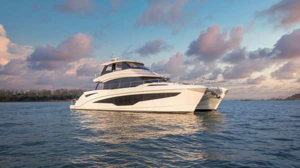 Aquila 70 Luxury