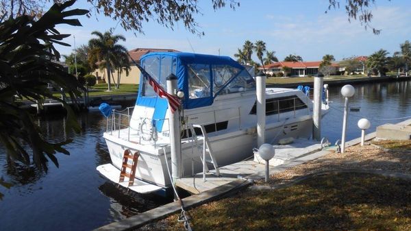 Trojan 36 Tri-Cabin