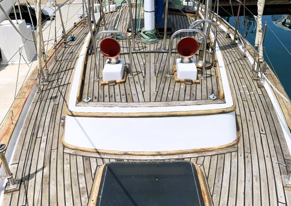 Robert Perry 41 Sloop image