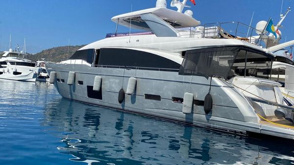 Princess Yachts 88 Motor Yacht 