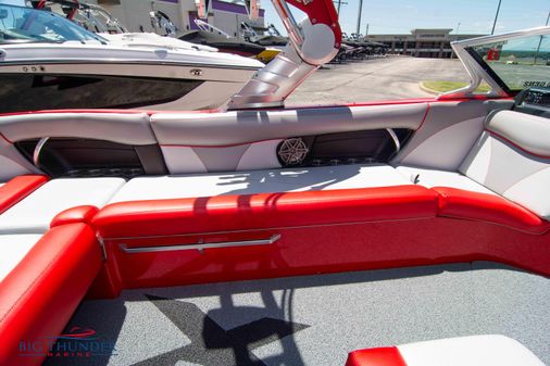 MasterCraft X46 image