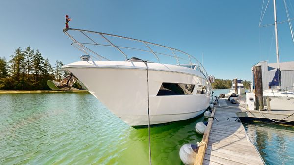 Cruisers Yachts 60 Cantius image