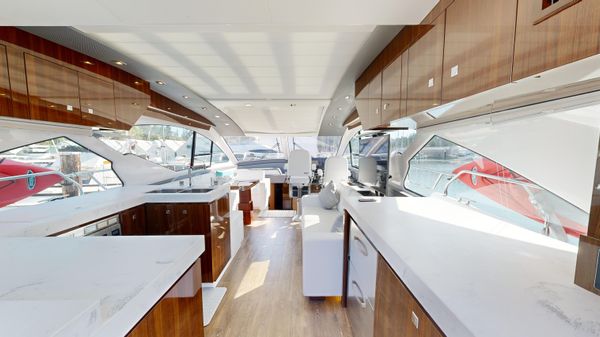 Cruisers Yachts 60 Cantius image