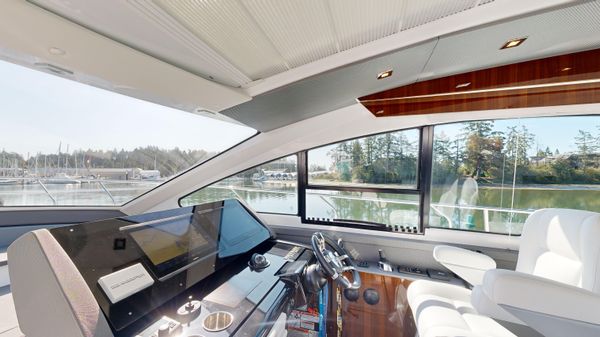 Cruisers Yachts 60 Cantius image