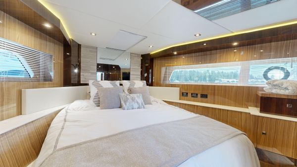 Cruisers Yachts 60 Cantius image