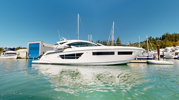 Cruisers Yachts 60 Cantius image