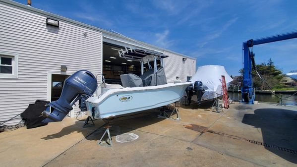 Sea Hunt Ultra 219 image