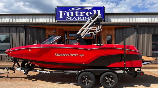 MasterCraft NXT20 