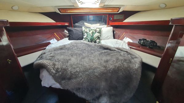 Luhrs 380-TOURNAMENT image