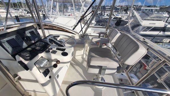 Luhrs 380-TOURNAMENT image