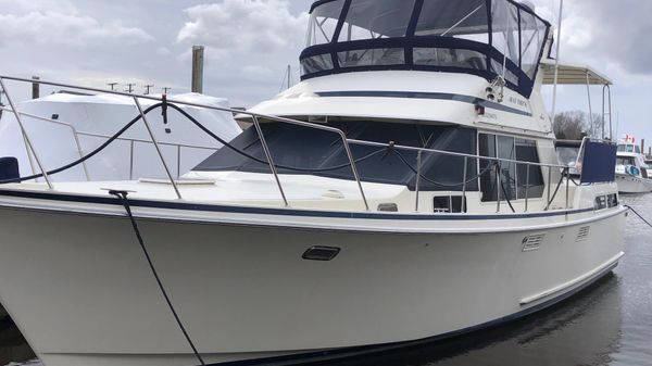 Tollycraft 44 Cockpit Motor Yacht