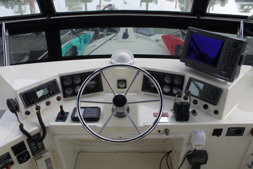 Tollycraft 44 Cockpit Motor Yacht image