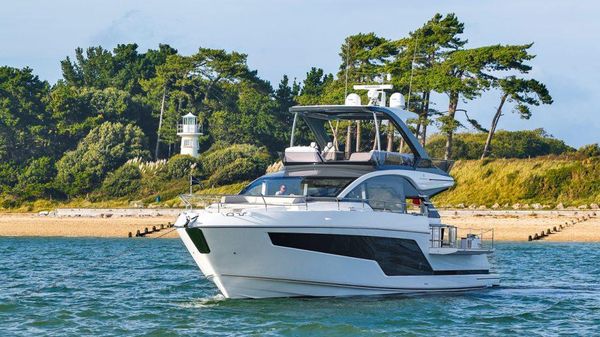 Fairline Squadron 58 