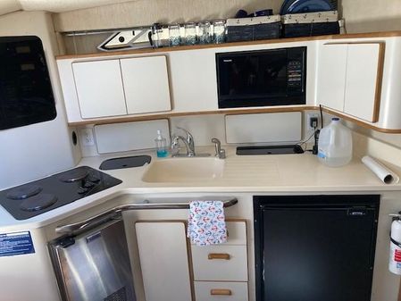 Sea Ray 370 Express Cruiser image