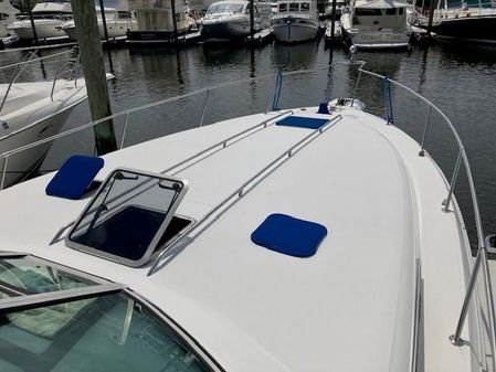 Sea Ray 370 Express Cruiser image