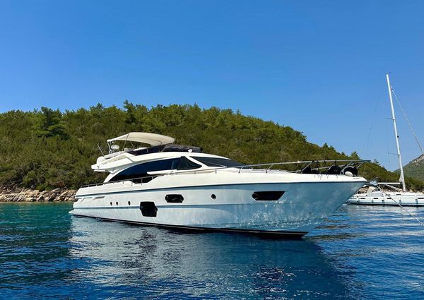 Ferretti Yachts 690 image