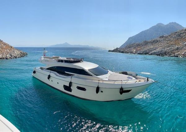 Ferretti Yachts 690 image