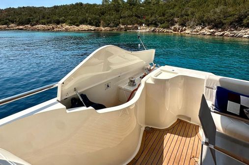 Ferretti Yachts 690 image