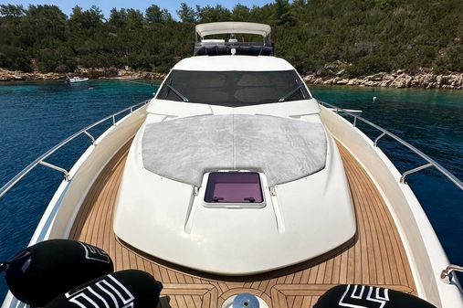 Ferretti Yachts 690 image