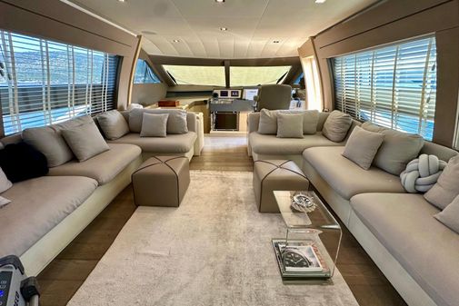 Ferretti Yachts 690 image