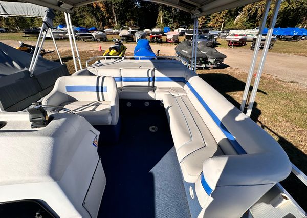 Harris-float-boat PONTOON image