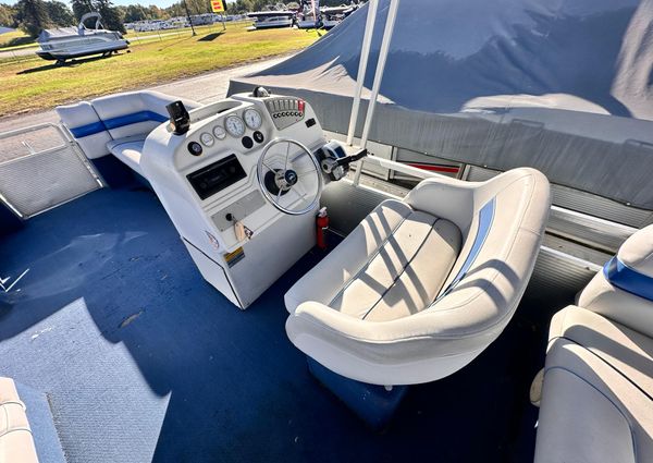 Harris-float-boat PONTOON image