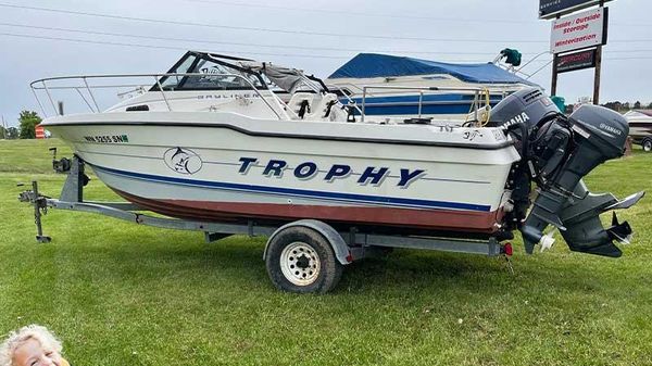 Bayliner TROPHY 2002 WA