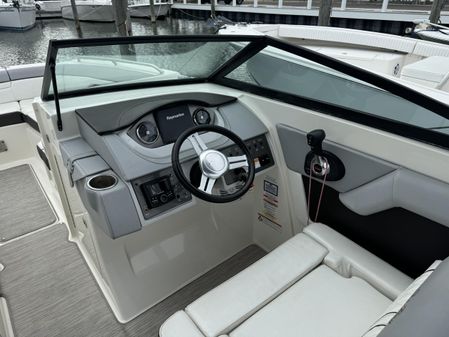 Sea Ray 270SDX image