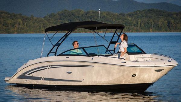 Sea Ray 290 Sundeck 