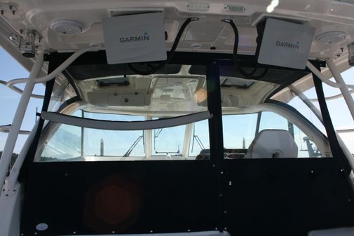 Pursuit OS-385-OFFSHORE image