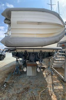 Bayliner 3255 Avanti image