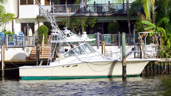 Luhrs 32 Open 