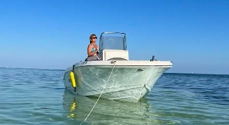 Robalo R180 Center Console image