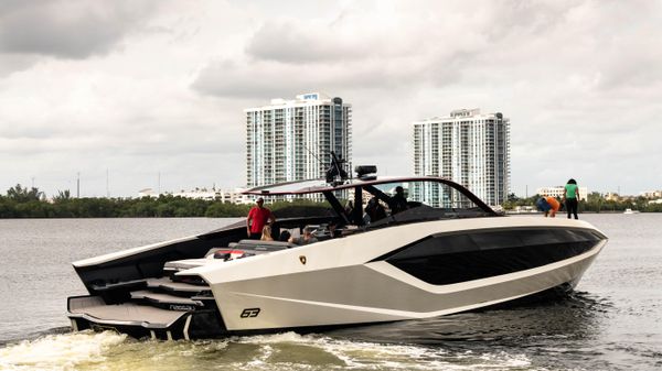 Tecnomar Lamborghini 63 Yacht 