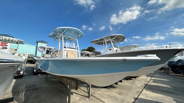Sea Pro 228 Bay