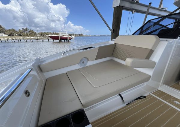 Aquila 32 Sport image