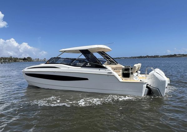 Aquila 32 Sport image