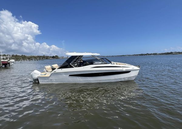 Aquila 32 Sport image