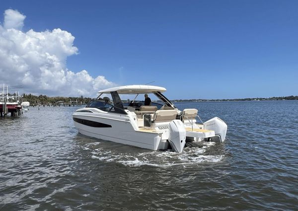 Aquila 32 Sport image