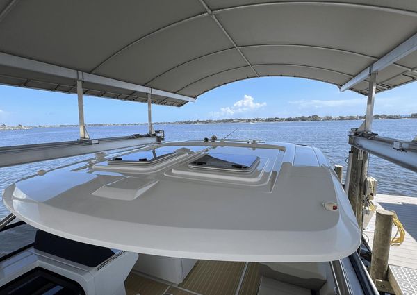 Aquila 32 Sport image