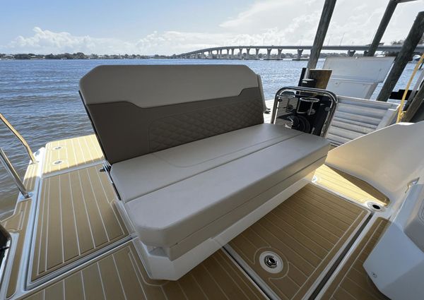 Aquila 32 Sport image