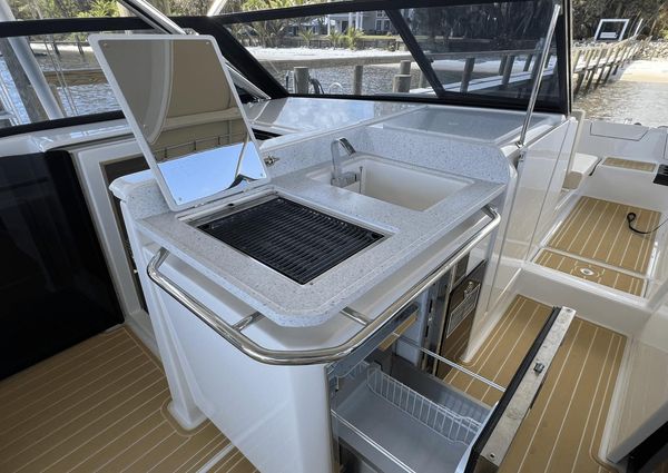 Aquila 32 Sport image